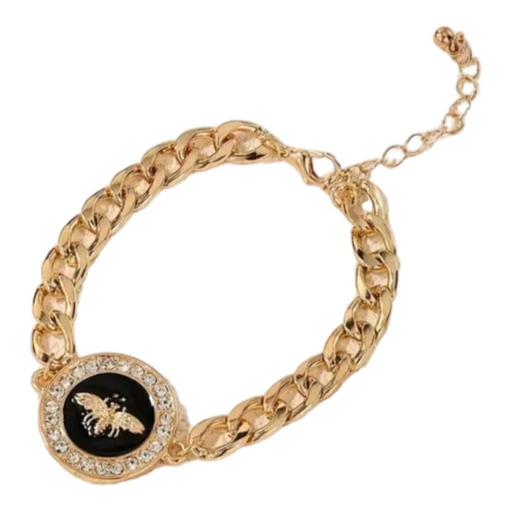 Bee Circle Charm Bracelet Elegant Vintage-Inspired Design NEW